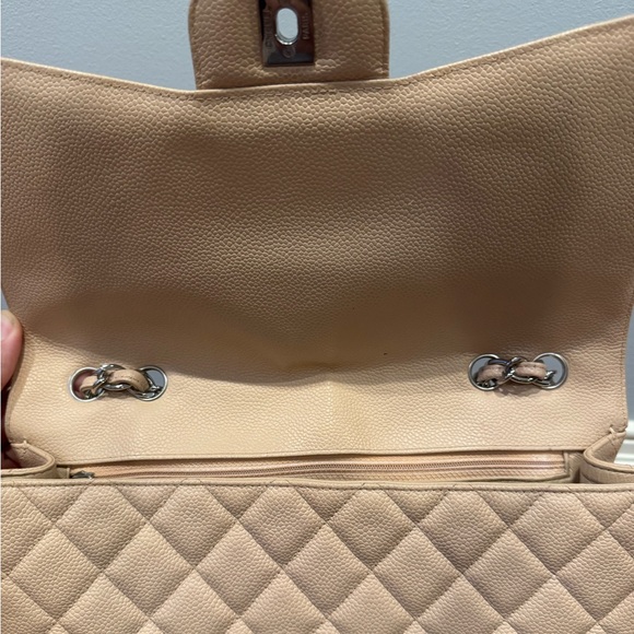 Chanel Jumbo Classic Flap, Amazing Condition! - Picture 8 of 8